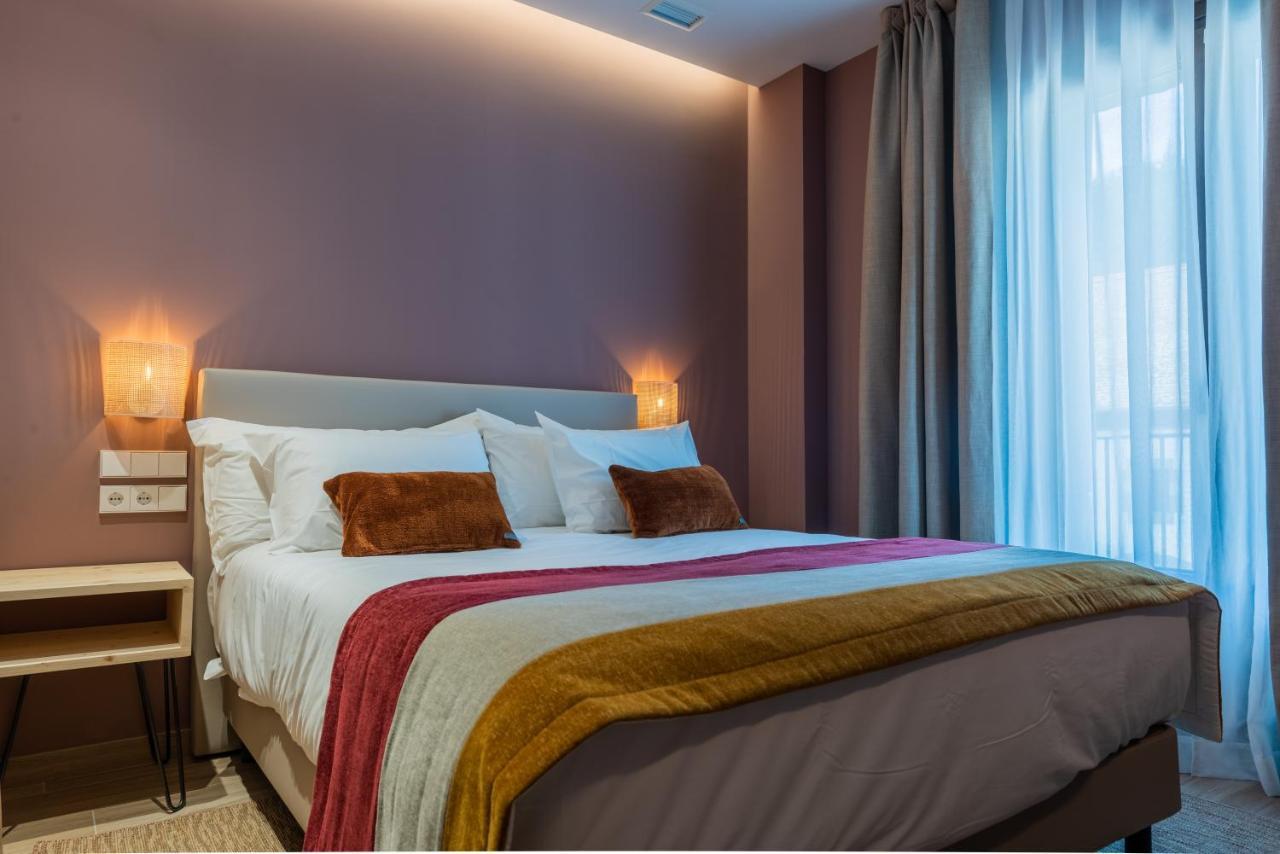 Silken Puerta De Irati Hotel โอชากาเบีย ภายนอก รูปภาพ